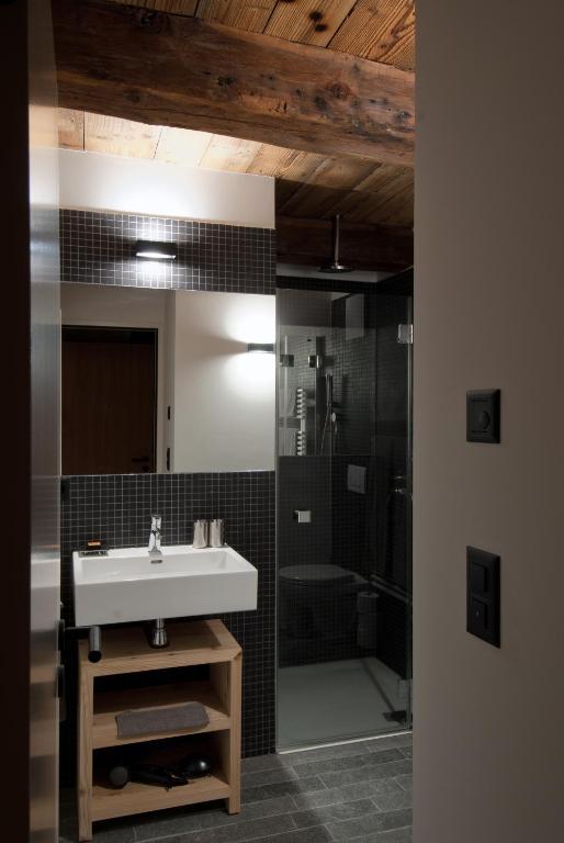 Montagne Alternative Hotel Orsieres Room photo